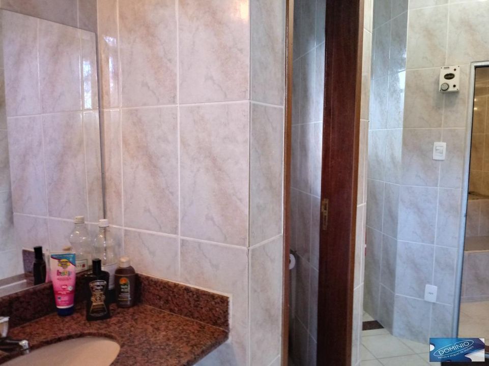 Casa de Condomínio à venda com 4 quartos, 1370m² - Foto 20