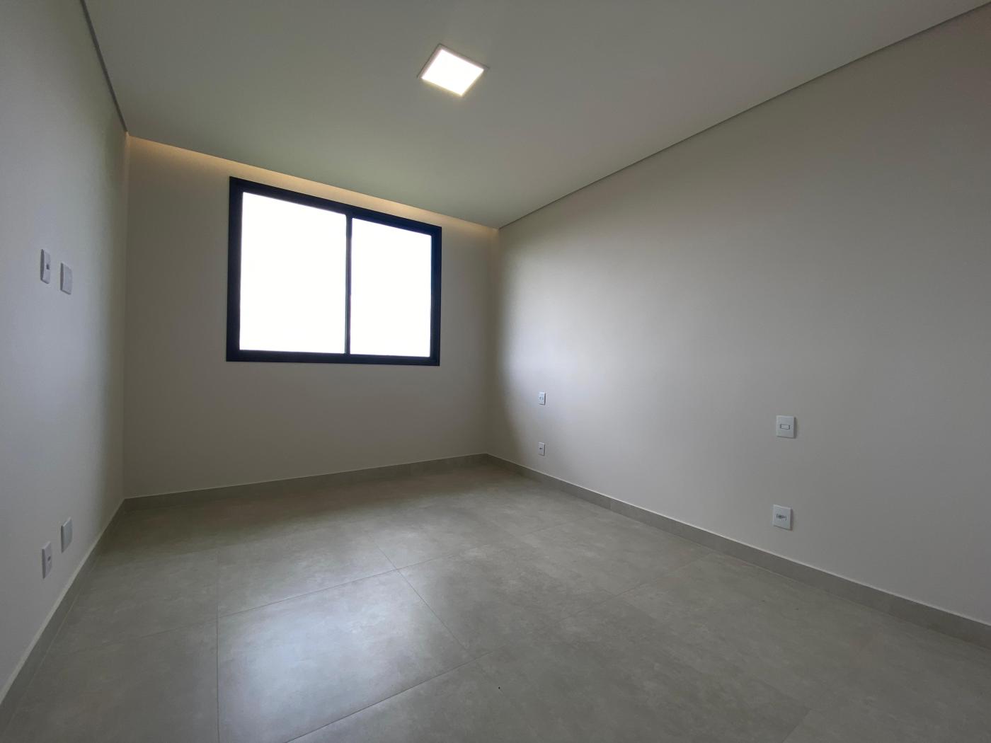 Casa de Condomínio à venda com 4 quartos, 1000m² - Foto 18