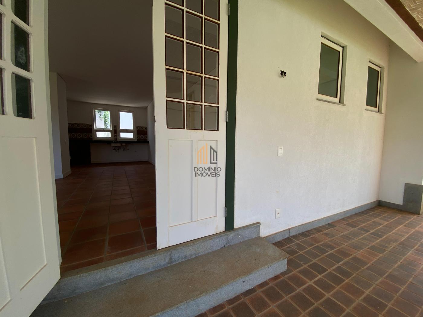 Casa de Condomínio à venda com 3 quartos, 400m² - Foto 38
