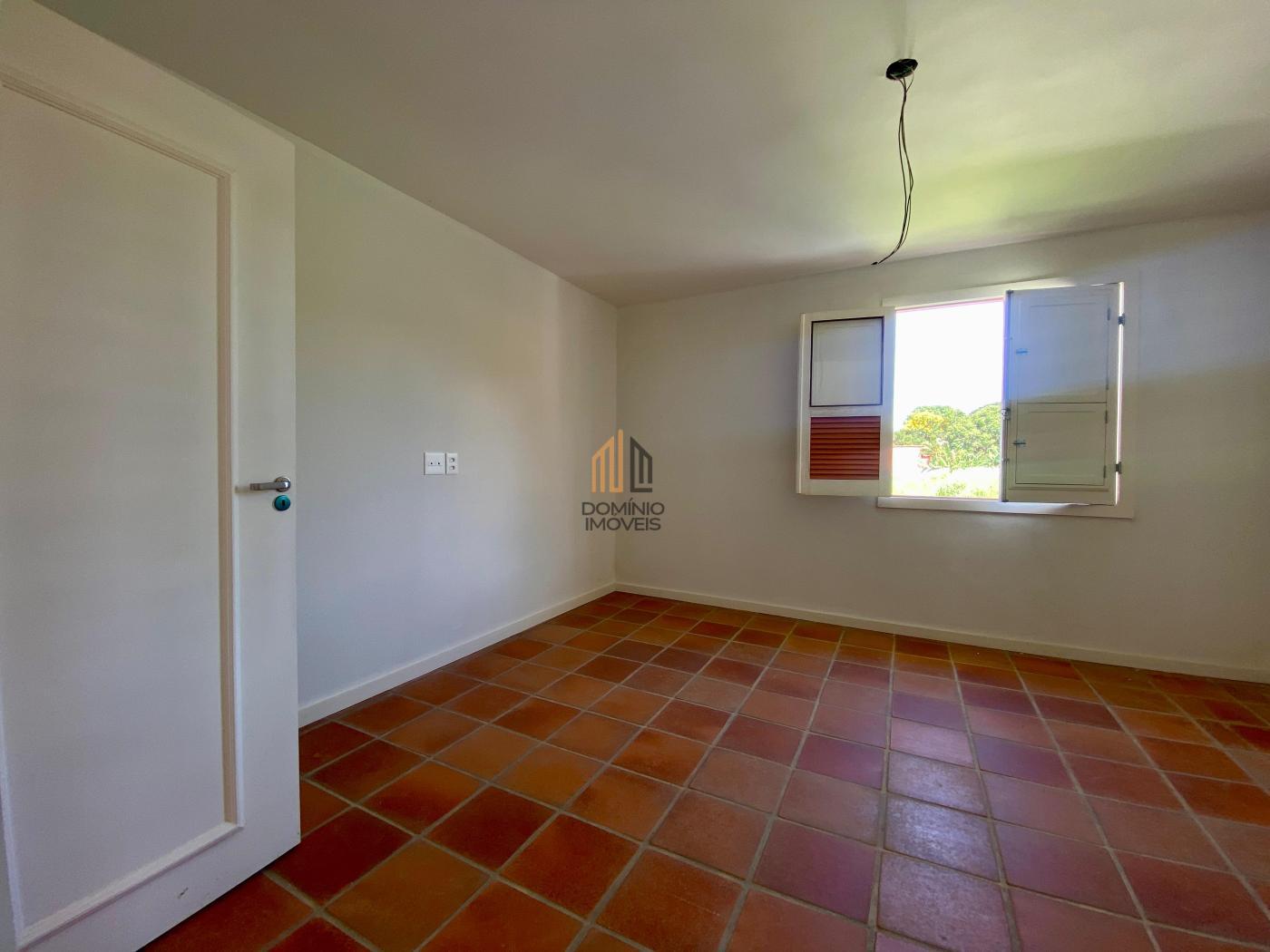 Casa de Condomínio à venda com 3 quartos, 650m² - Foto 34